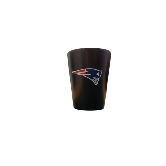 MATTE BLACK/INNER COLOR SHOT NFL PATRIOTS 2OZ BLACK/TEAM COLOR