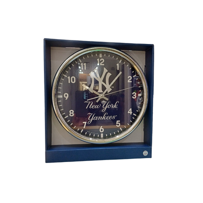 ROUND CHROME CLOCK MLB YANKEES TEAM COLOR