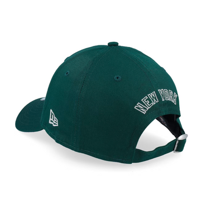 NEW ERA 9FORTY METALLIC OUTLINE NBA YANKEES DARK GREEN - SILVER OSFA